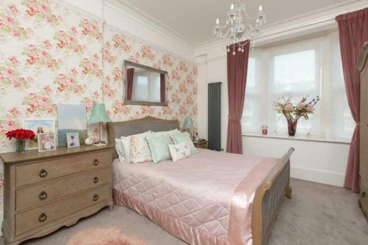 1 bedroom apartment for sale in Westgate-On-Sea, United Kingdom - Image 10