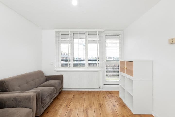 1 bedroom apartment for sale in London, United Kingdom - Image 7