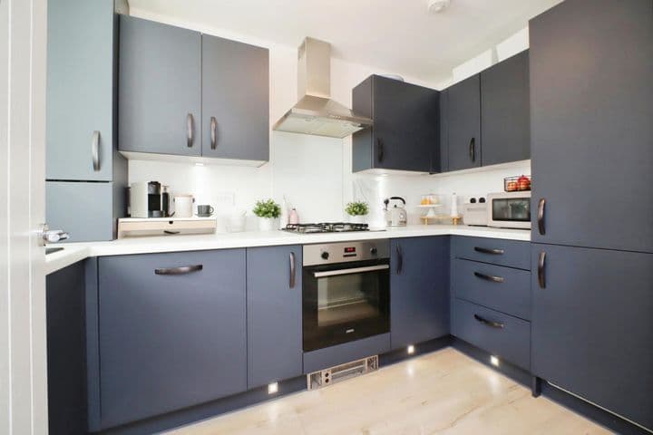 2 bedrooms house for sale in Glasgow, United Kingdom - Image 7