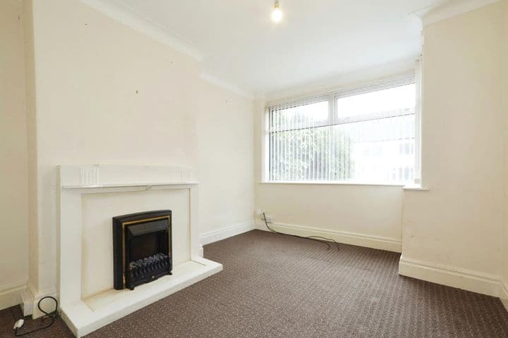 3 bedrooms house for sale in Leeds, United Kingdom - Image 2