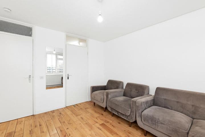 1 bedroom apartment for sale in London, United Kingdom - Image 8