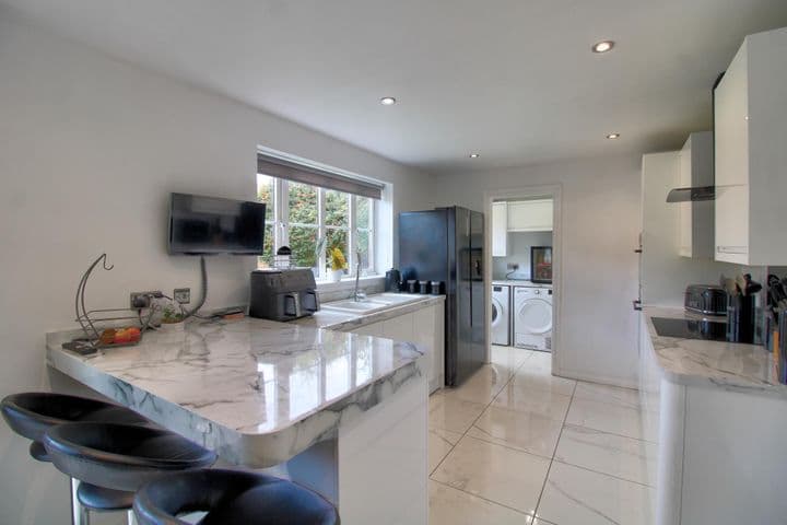 4 bedrooms house for sale in Newport, United Kingdom - Image 10