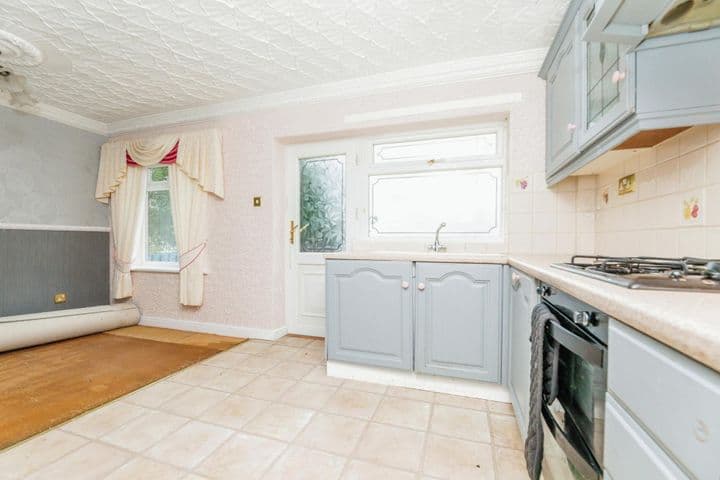 3 bedrooms house for sale in Barnsley, United Kingdom - Image 4