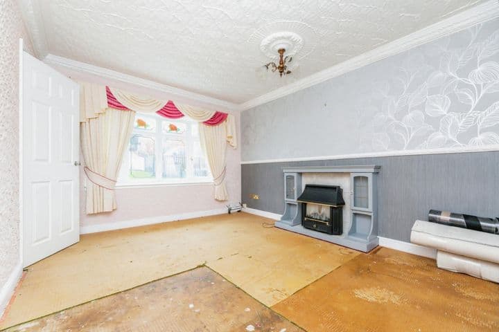 3 bedrooms house for sale in Barnsley, United Kingdom - Image 3