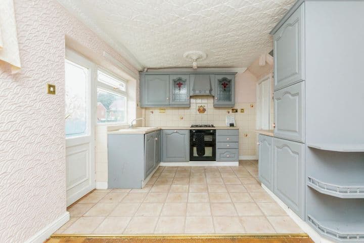 3 bedrooms house for sale in Barnsley, United Kingdom - Image 6