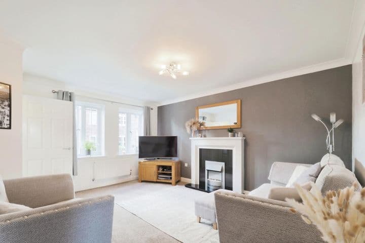 3 bedrooms house for sale in Gainsborough, United Kingdom - Image 2