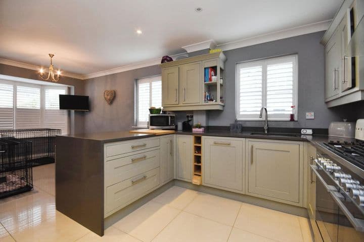 5 bedrooms house for sale in Braintree, United Kingdom - Image 2