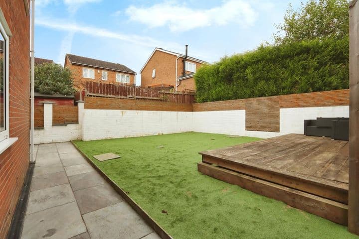 4 bedrooms house for sale in Wakefield, United Kingdom - Image 4