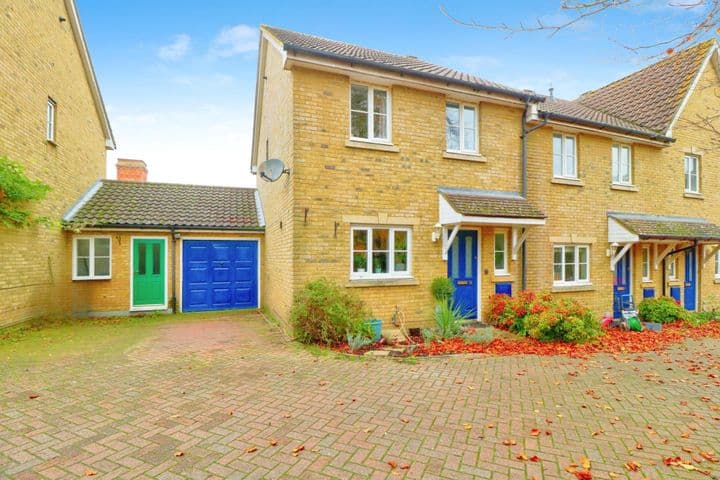 3 bedrooms house for sale in Chartham, United Kingdom - Image 2