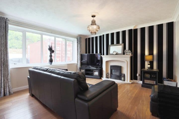 4 bedrooms house for sale in Wakefield, United Kingdom - Image 7