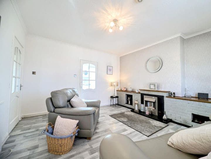 2 bedrooms house for sale in Airdrie, United Kingdom - Image 6