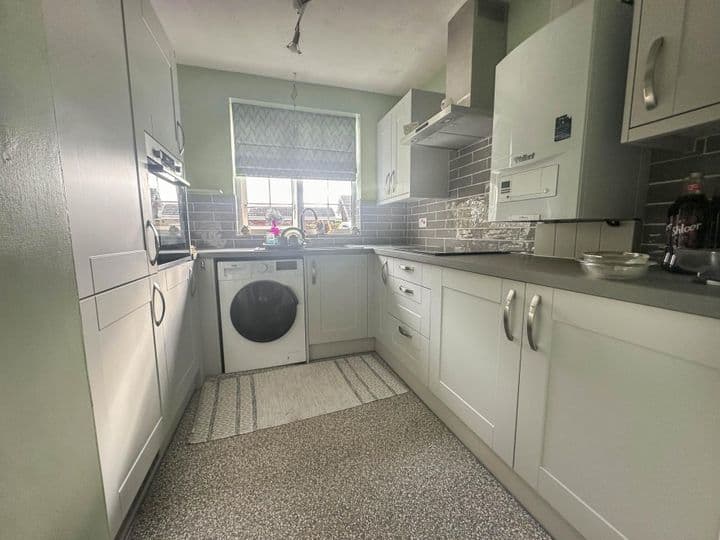 2 bedrooms house for sale in Wolverhampton, United Kingdom - Image 4