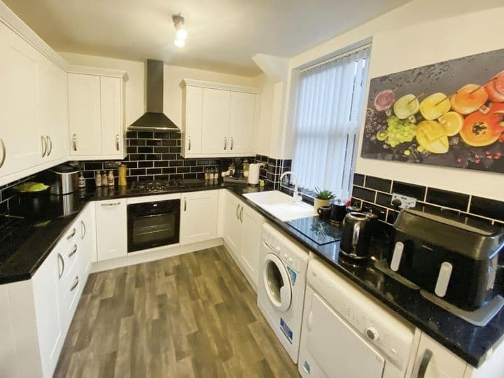 3 bedrooms house for sale in Sheffield, United Kingdom - Image 5