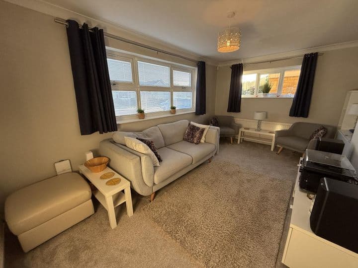 2 bedrooms house for sale in Lutterworth, United Kingdom - Image 9