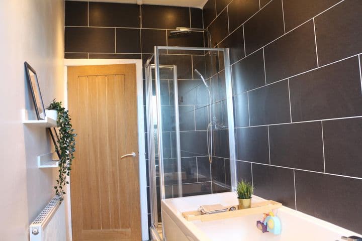 3 bedrooms house for sale in Dewsbury, United Kingdom - Image 3