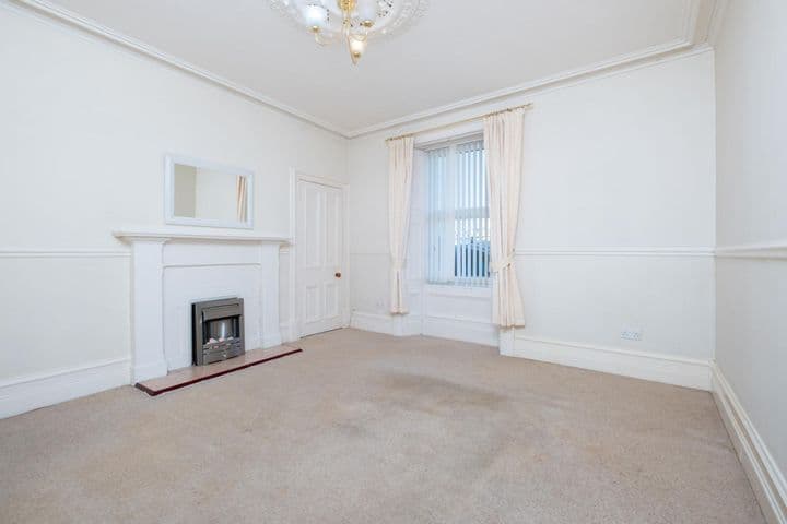 1 bedroom apartment for sale in Montrose, United Kingdom - Image 4