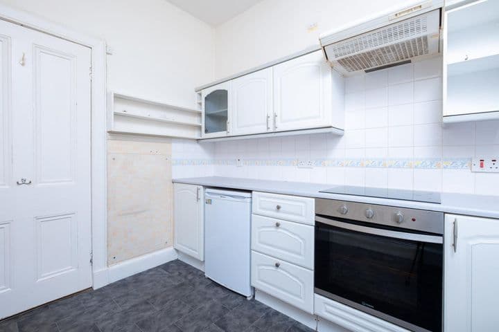 1 bedroom apartment for sale in Montrose, United Kingdom - Image 9