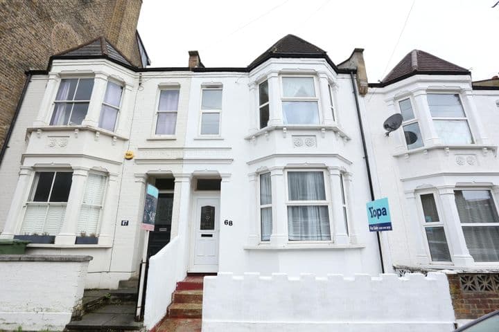 3 bedrooms house for sale in London, United Kingdom - Image 3