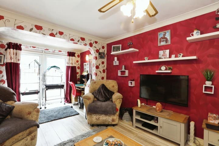 3 bedrooms house for sale in Stoke-On-Trent, United Kingdom - Image 5