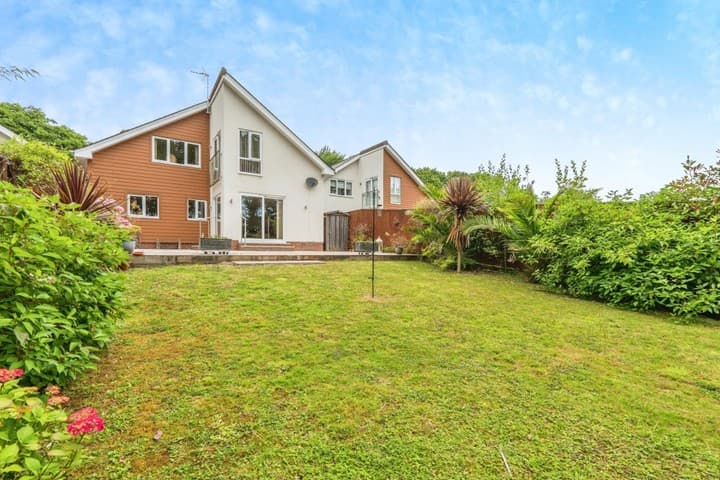 4 bedrooms house for sale in Waterlooville, United Kingdom - Image 2