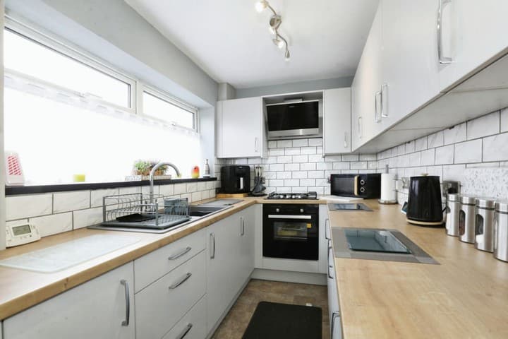 3 bedrooms house for sale in Stoke-On-Trent, United Kingdom - Image 2