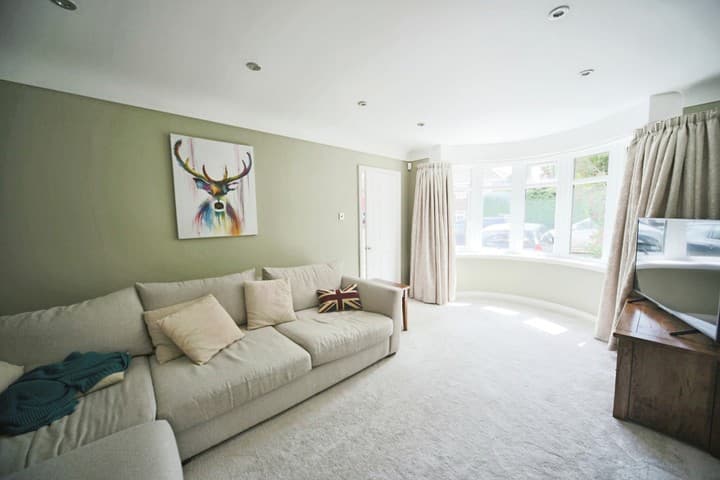 4 bedrooms house for sale in Altrincham, United Kingdom - Image 4