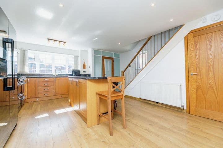 3 bedrooms house for sale in Barnsley, United Kingdom - Image 6