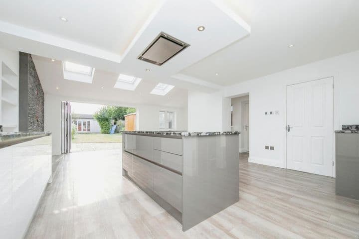 3 bedrooms house for sale in Ipswich, United Kingdom - Image 2