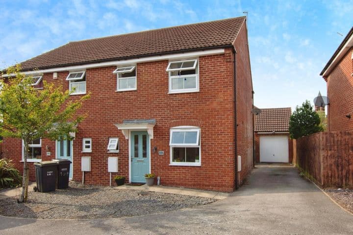 3 bedrooms house for sale in Nottingham, United Kingdom - Image 2