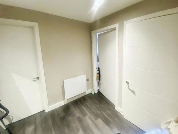 1 bedroom apartment for sale in Sheffield, United Kingdom - Image 7