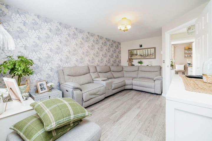 3 bedrooms house for sale in North Hykeham, United Kingdom - Image 3