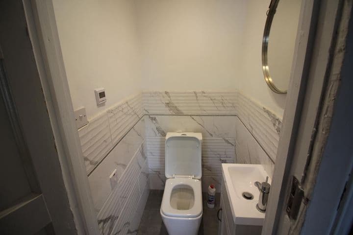 3 bedrooms house for sale in Bushey, United Kingdom - Image 11