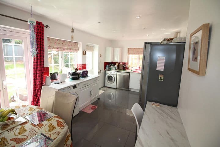 3 bedrooms house for sale in Bushey, United Kingdom - Image 5