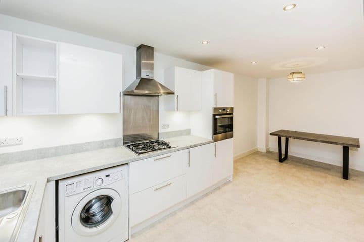 3 bedrooms house for sale in Holmfirth, United Kingdom - Image 7