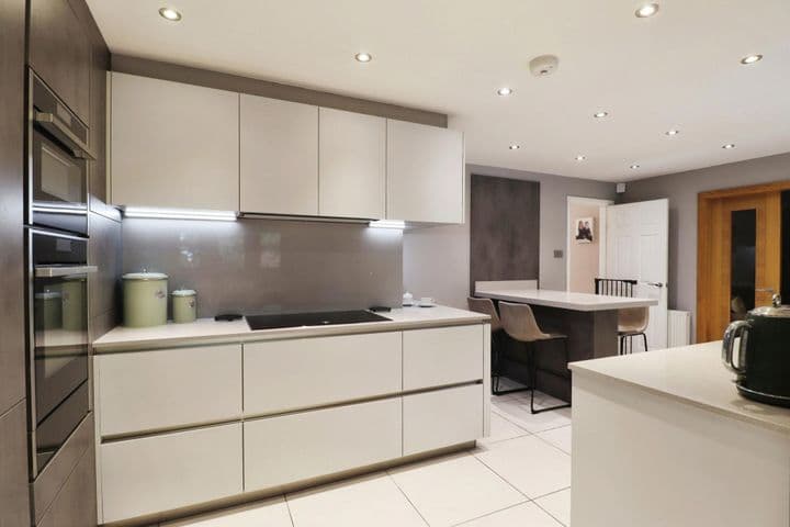 4 bedrooms house for sale in Doncaster, United Kingdom - Image 4