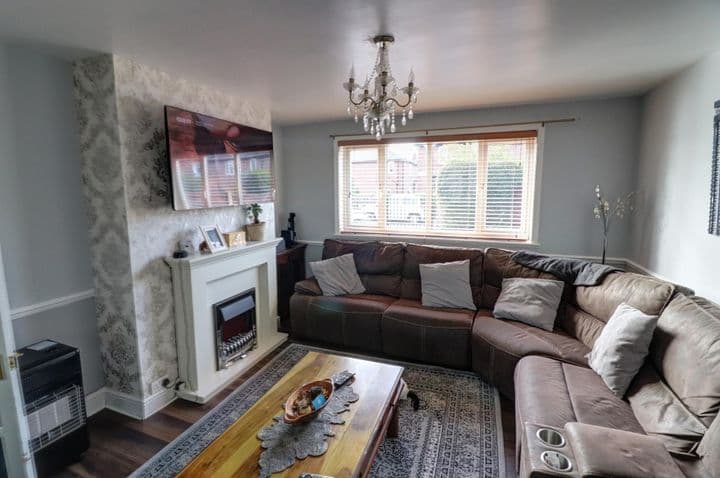 3 bedrooms house for sale in Manchester, United Kingdom - Image 3