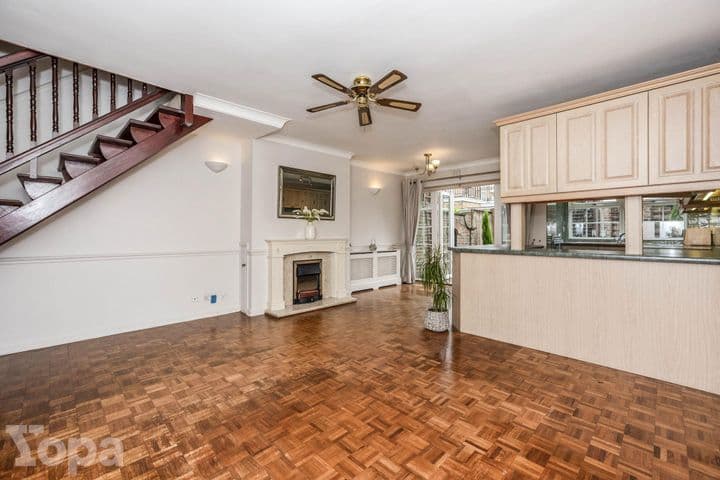 3 bedrooms house for sale in Bexleyheath, United Kingdom - Image 3