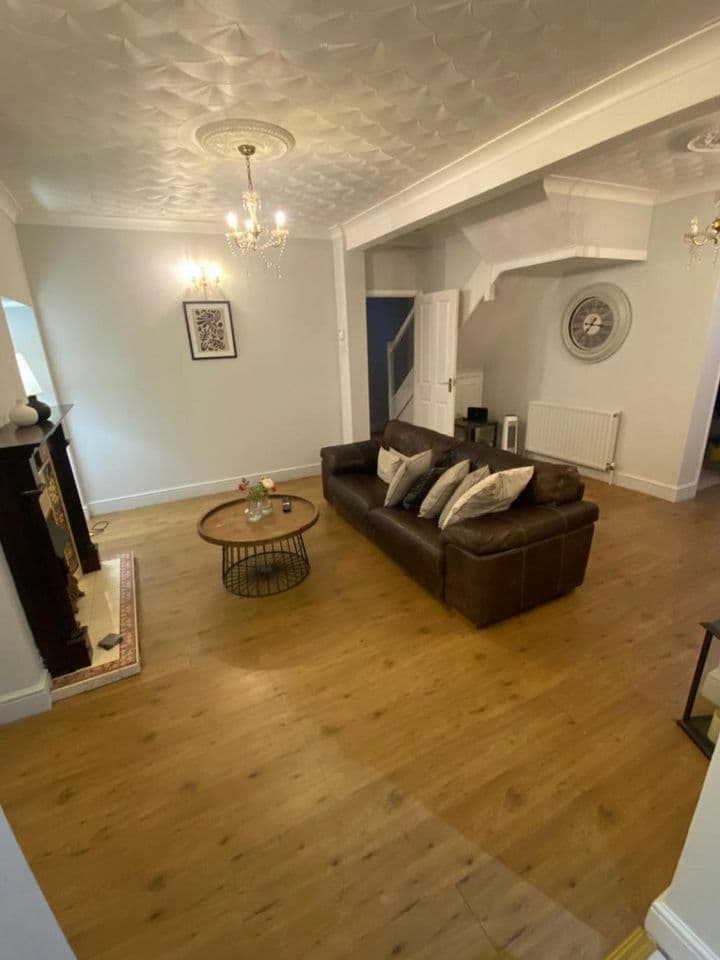 4 bedrooms house for sale in Dagenham, United Kingdom - Image 7