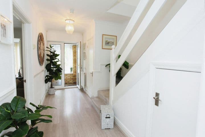 3 bedrooms house for sale in Pontypridd, United Kingdom - Image 3