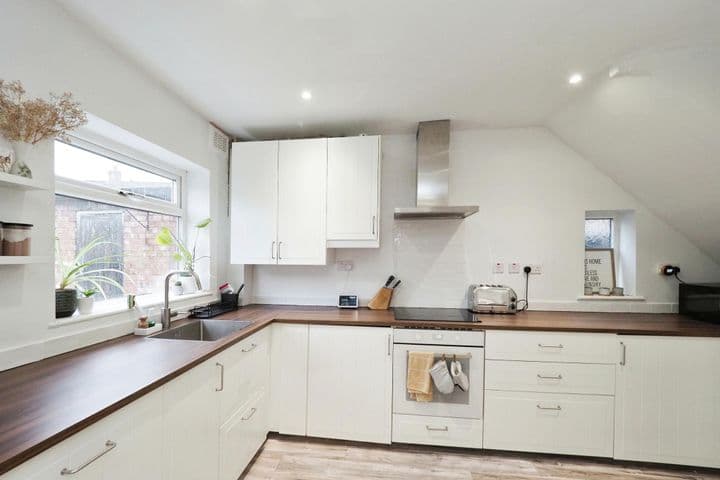 3 bedrooms house for sale in Nottingham, United Kingdom - Image 5