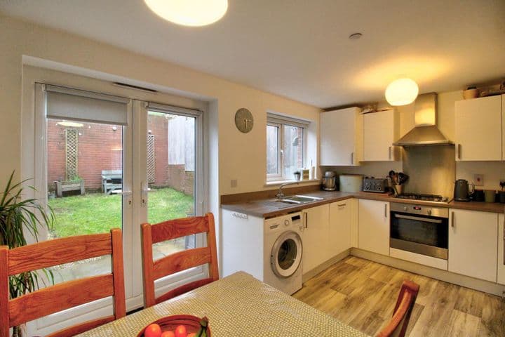 3 bedrooms house for sale in Cardiff, United Kingdom - Image 3