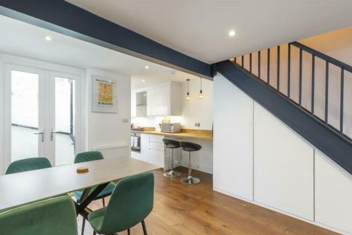 2 bedrooms house for sale in Brighton, United Kingdom - Image 8