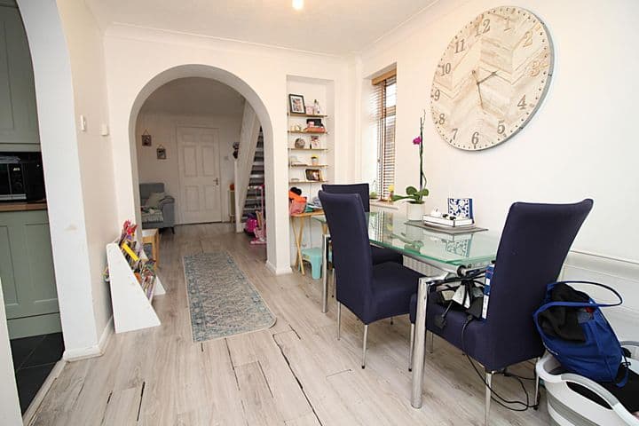 3 bedrooms house for sale in South Ockendon, United Kingdom - Image 9
