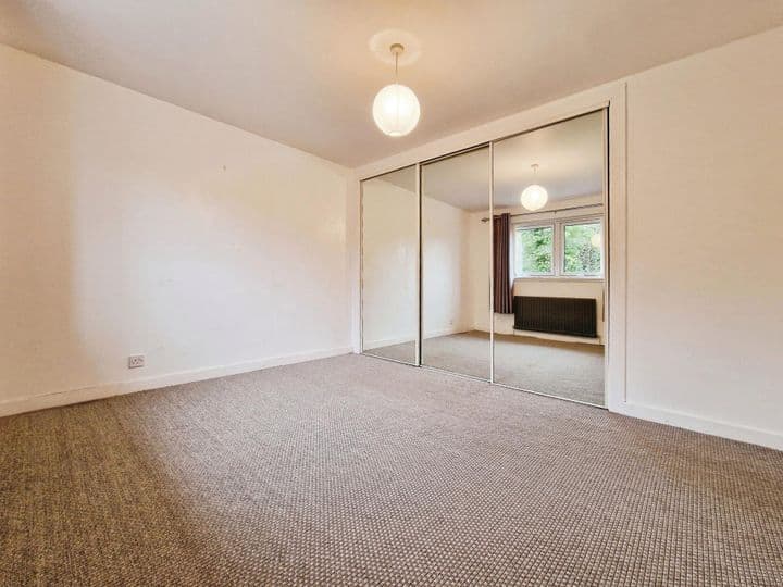 1 bedroom apartment for sale in Galston, United Kingdom - Image 10