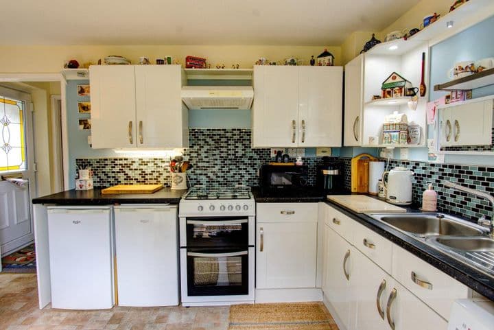 2 bedrooms house for sale in Swansea, United Kingdom - Image 3