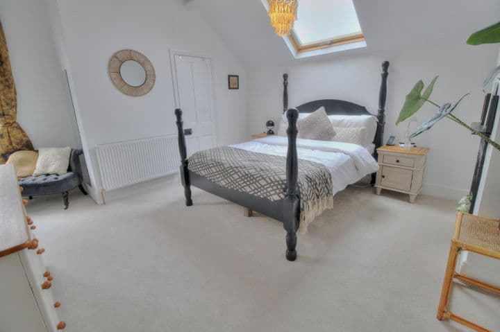 5 bedrooms house for sale in Kidderminster, United Kingdom - Image 11