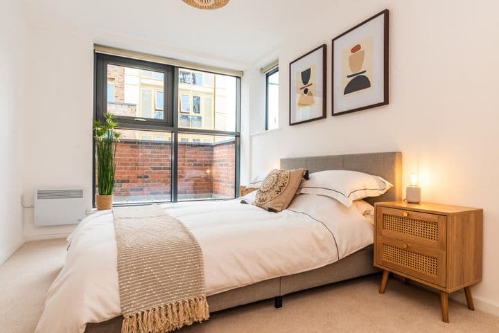 2 bedrooms apartment for sale in Nottingham, United Kingdom - Image 10