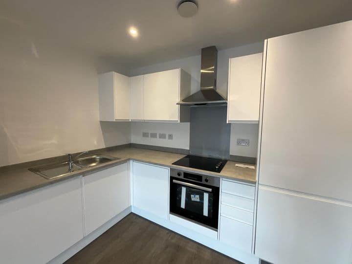 2 bedrooms apartment for sale in Nottingham, United Kingdom - Image 9