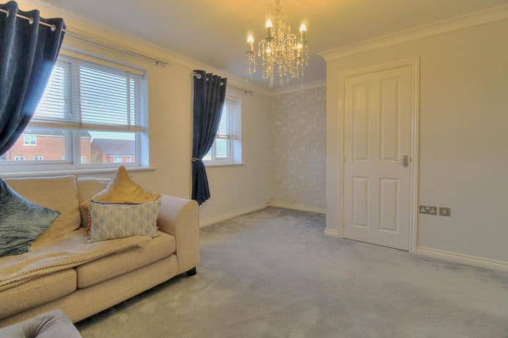 3 bedrooms house for sale in Kingswinford, United Kingdom - Image 11