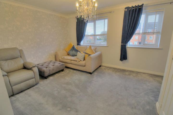 3 bedrooms house for sale in Kingswinford, United Kingdom - Image 10